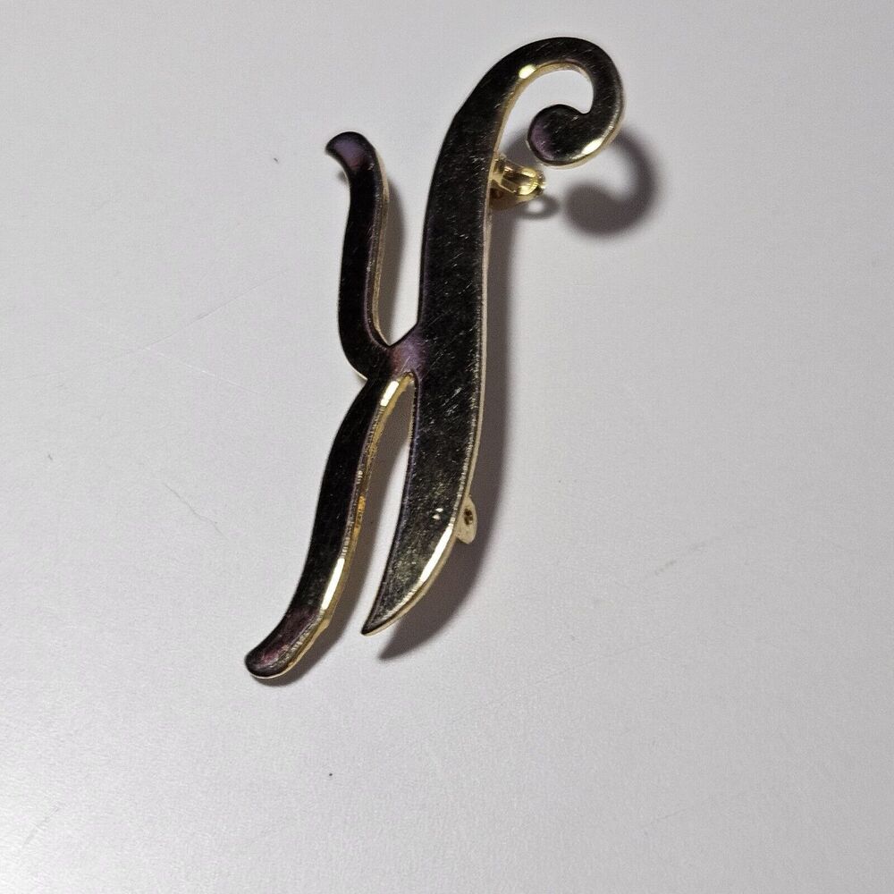 *Sale* Monogram Letter Initial K Brooch Pin Smooth Gold Tone Metal - Picture 8 of 9